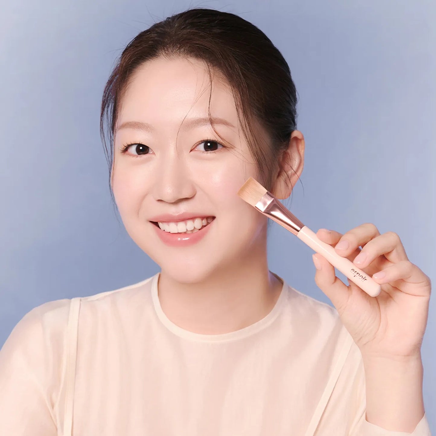 [espoir] True Glow Foundation Brush | Soft Precision Makeup Tool for Radiant Finish
